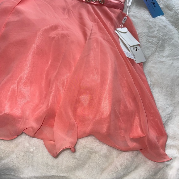 Elizabeth K by GLS Formal Dress - Picture 2 of 12